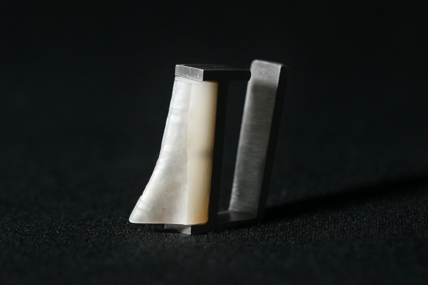 Ear cuff