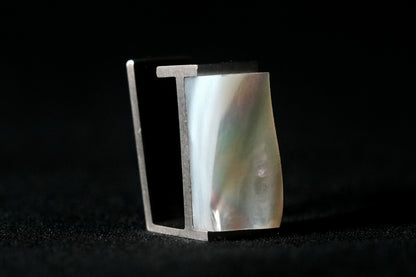 Ear cuff