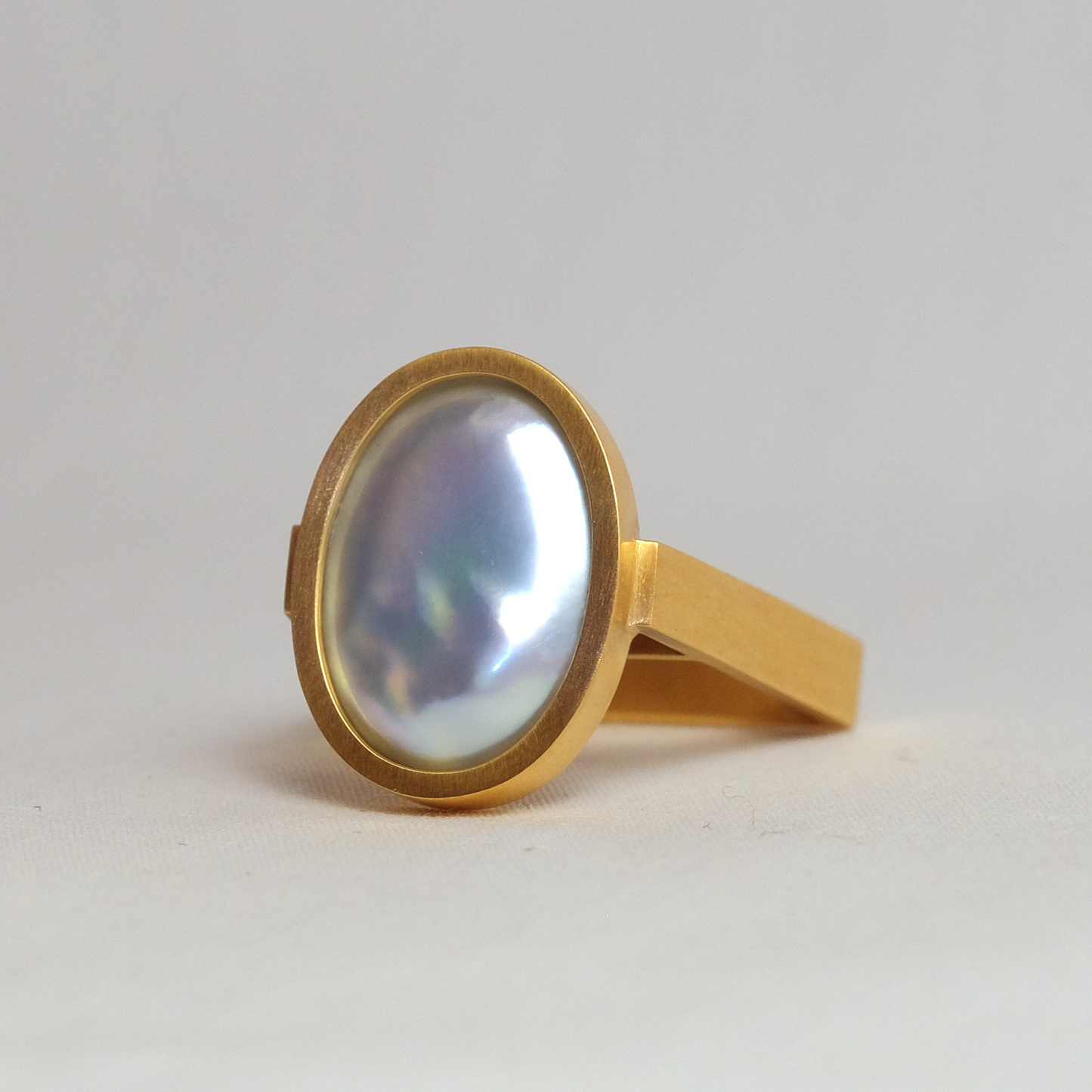 Cover_Oval