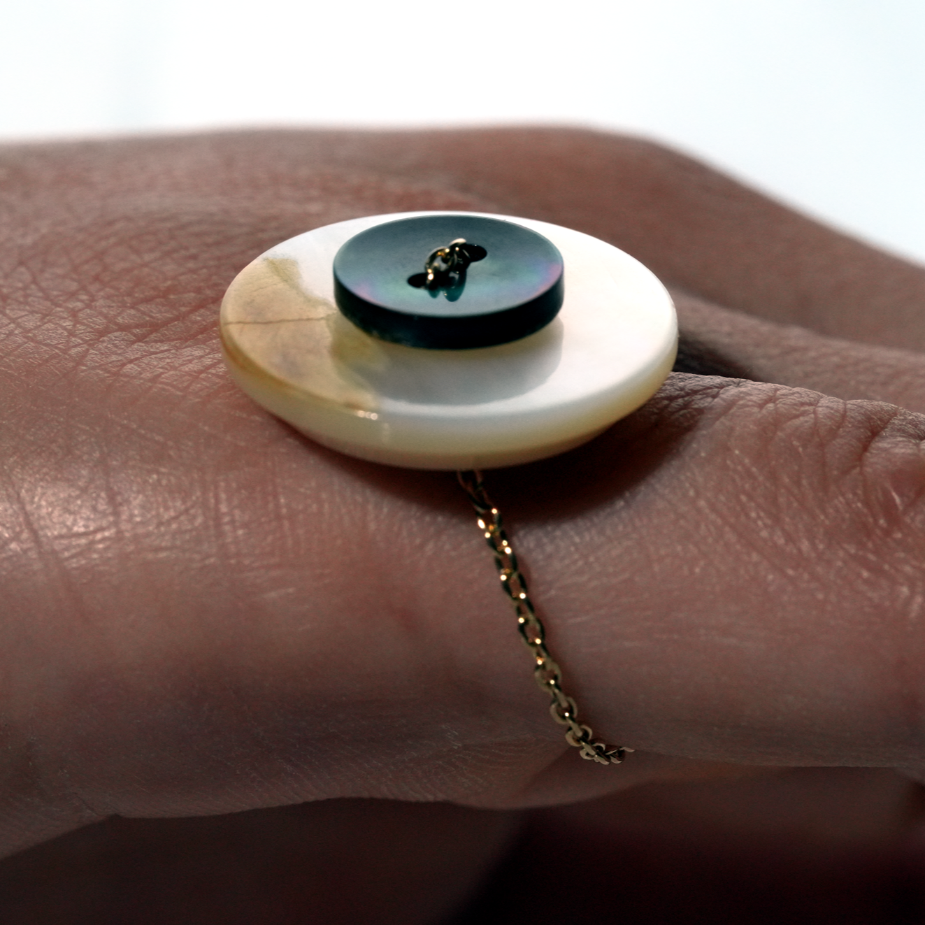 Button_ring_no1