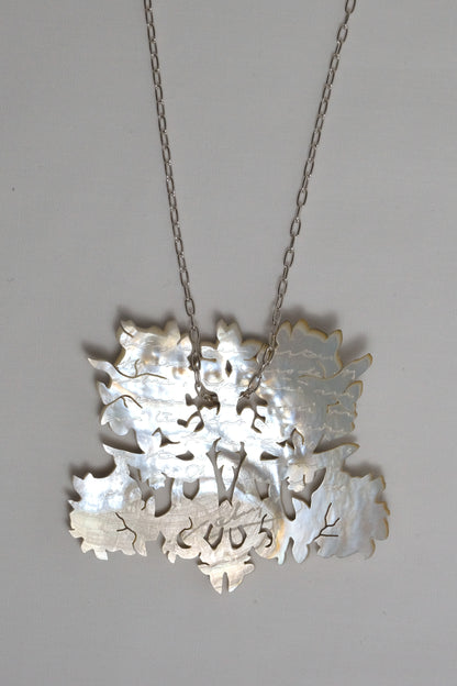 Morris_Pendant_01