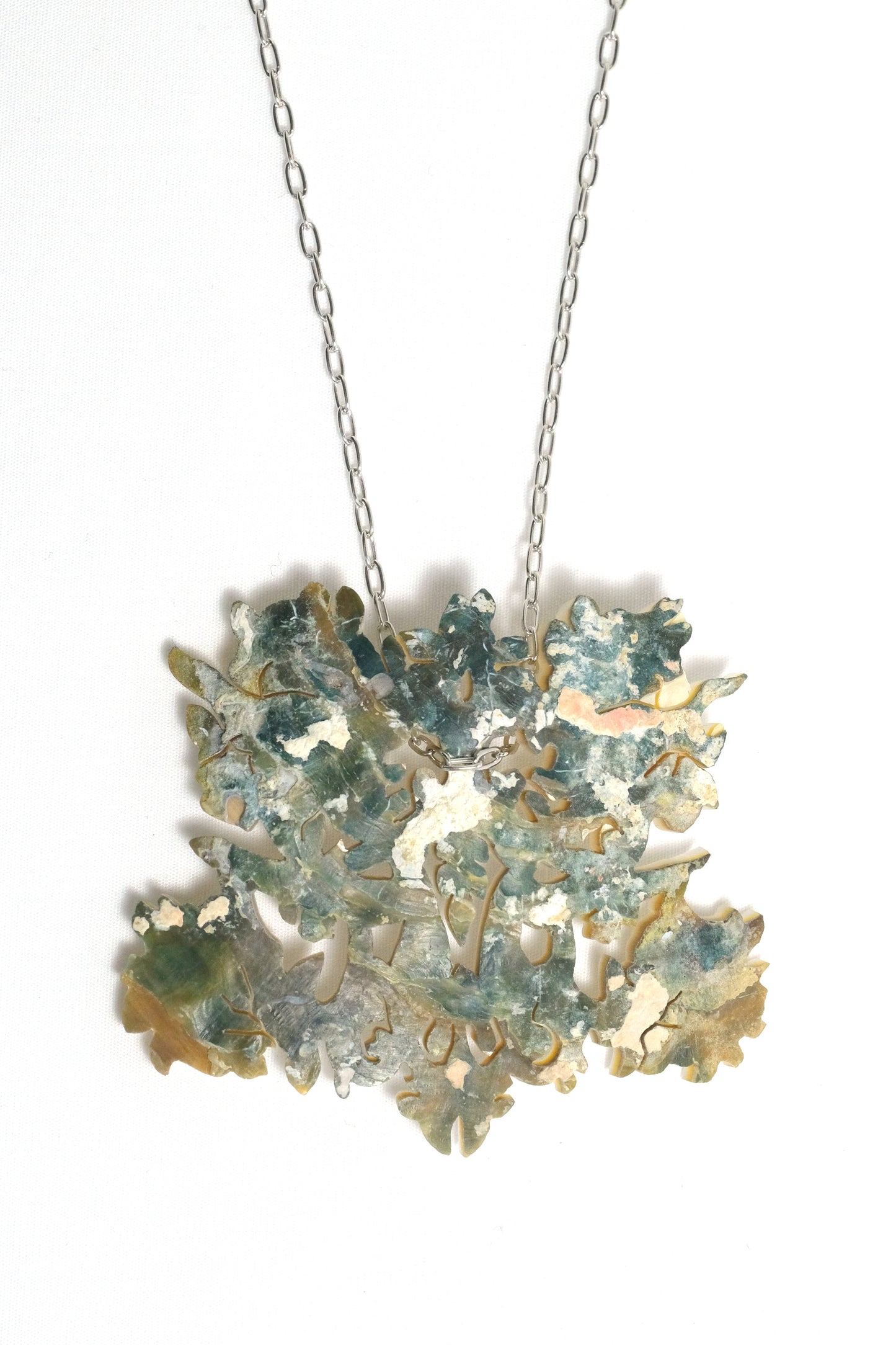 Morris_Pendant_01